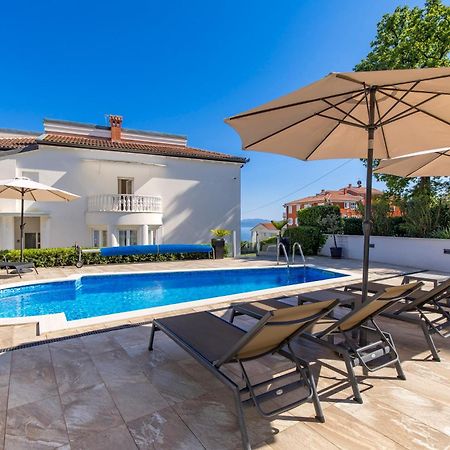 Villa Garden Apartment With Pool Abbázia Kültér fotó